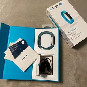 Fibit Alta with additional band